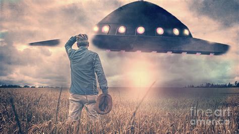  Love and Other Alien Encounters: Un'Esplorazione Intergalattica delle Relazioni